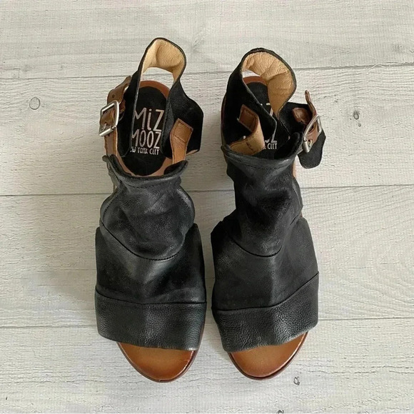 Miz Mooz Leather Wide Width Heeled Sandals - Palomina Sz 42 Wide Black - Picture 2 of 9